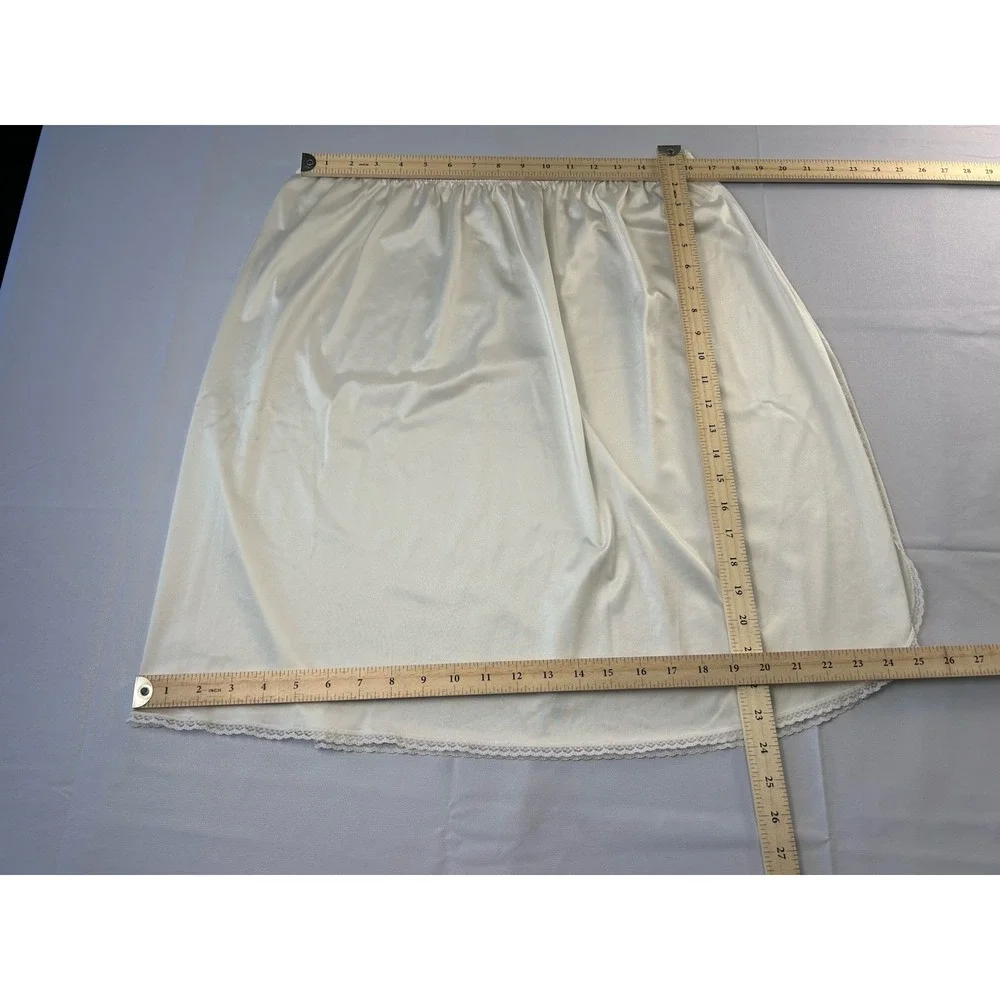 VTG Vanity‎ Fair Cream Silky Half Slip 2XL Lace Lingerie Classic  Romantic